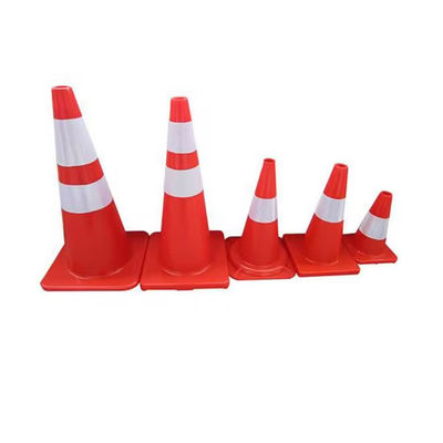 satın almak Yüksek görünürlüklü PVC yol güvenliği konusları, uyarı yansıtıcı yol konusları Çevrimiçi üretim