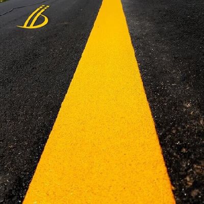 satın al Kalsiyum karbonat hammaddesi kullanılmış beyaz yansıtıcı termoplastik yol işaretleme boyası Çevrimiçi üretim