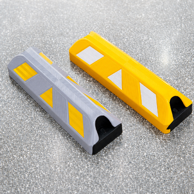 satın almak Reflective Rubber Wheel Stop for Commercial Parking Areas Asphalt & Concrete Surfaces Çevrimiçi üretim